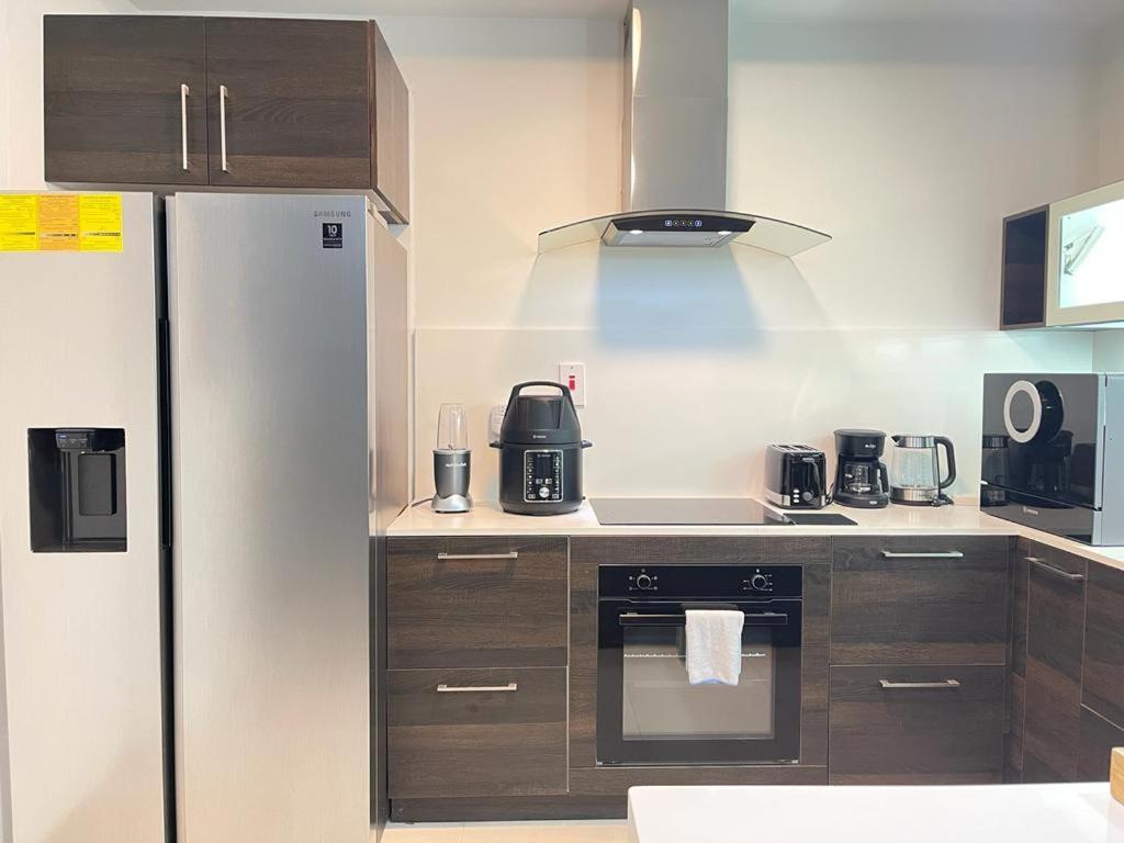 Parkhurst Lux Condo Near Devon House Kingston Luaran gambar